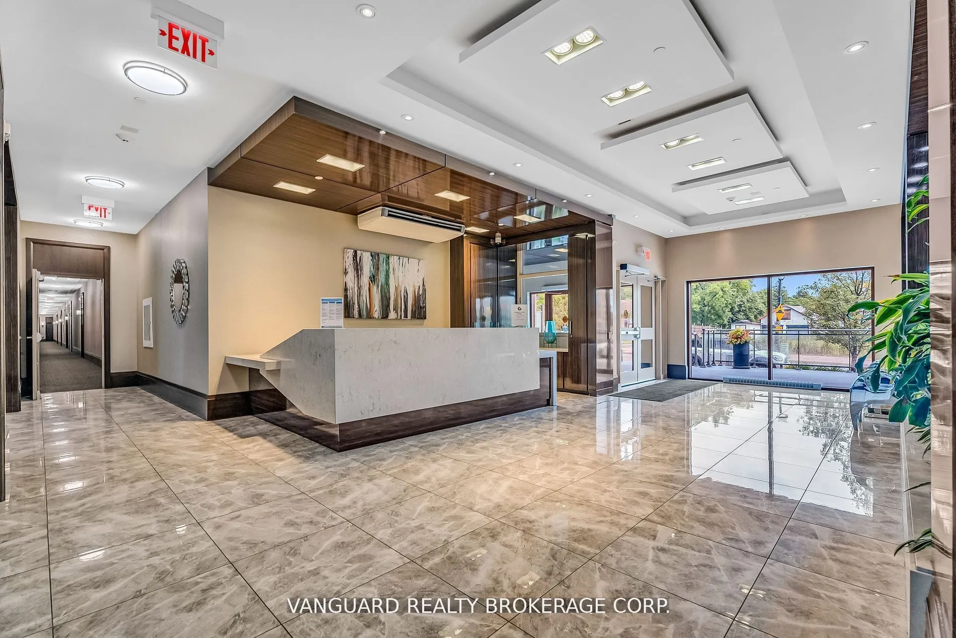 86 Woodbridge Avenue, #209