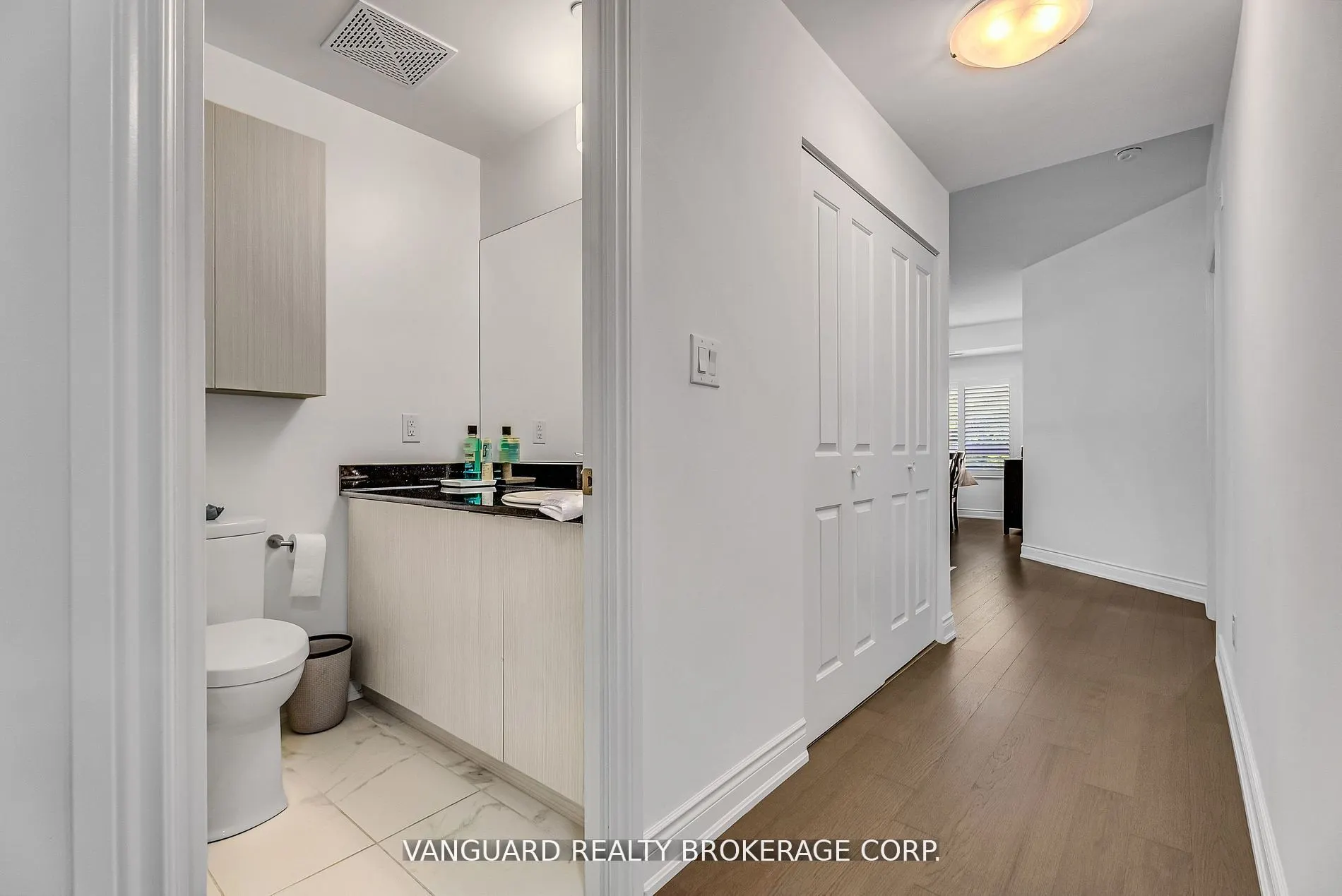 86 Woodbridge Avenue, #209