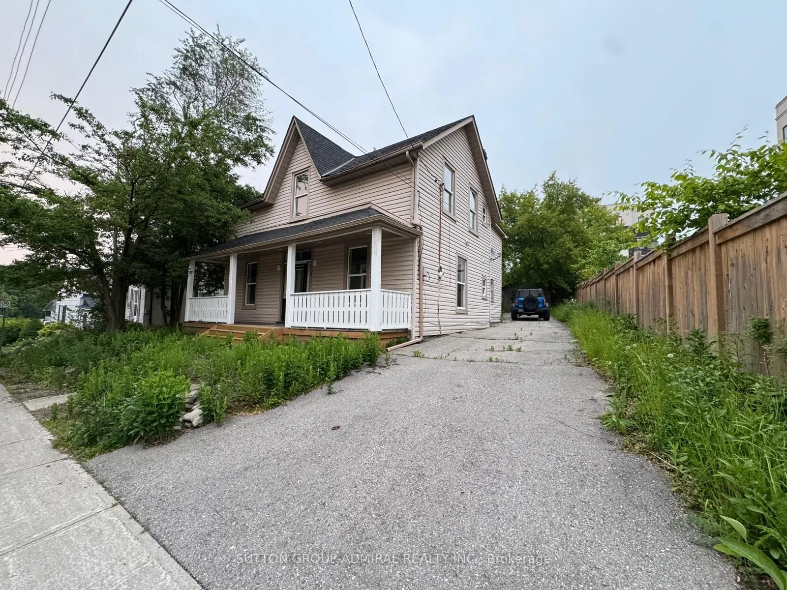 31 Machell Avenue, #Back