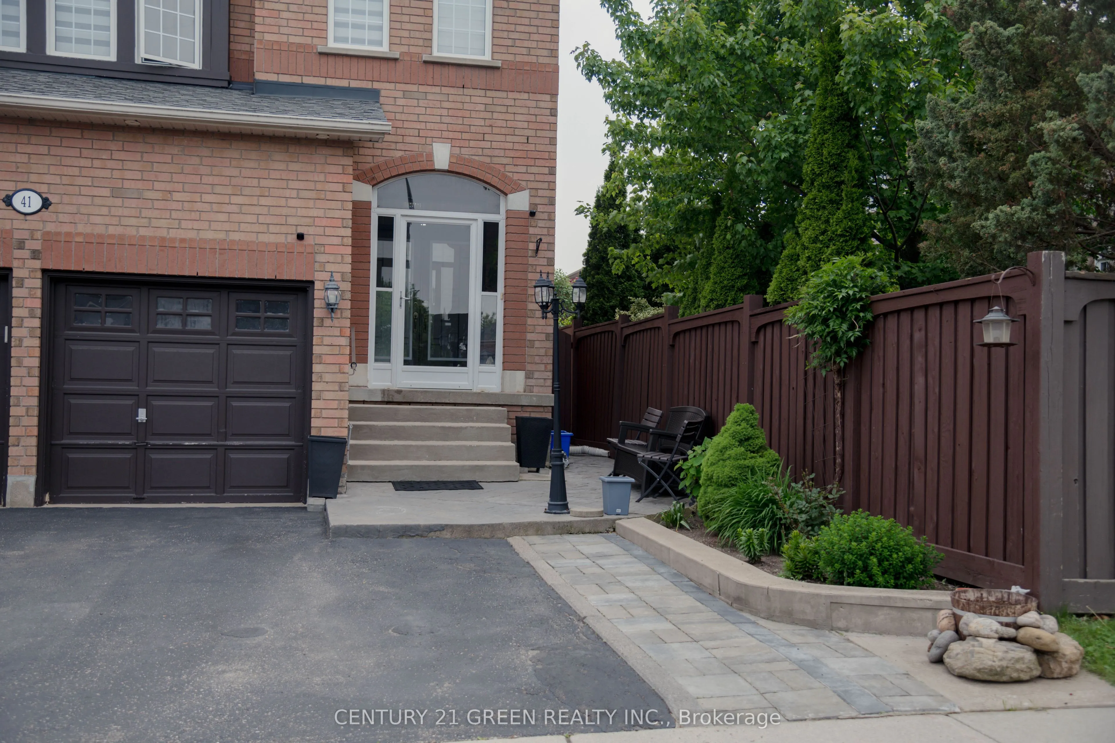 41 Sequoia Road