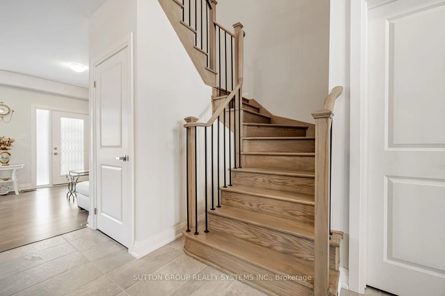 39 Seguin Street