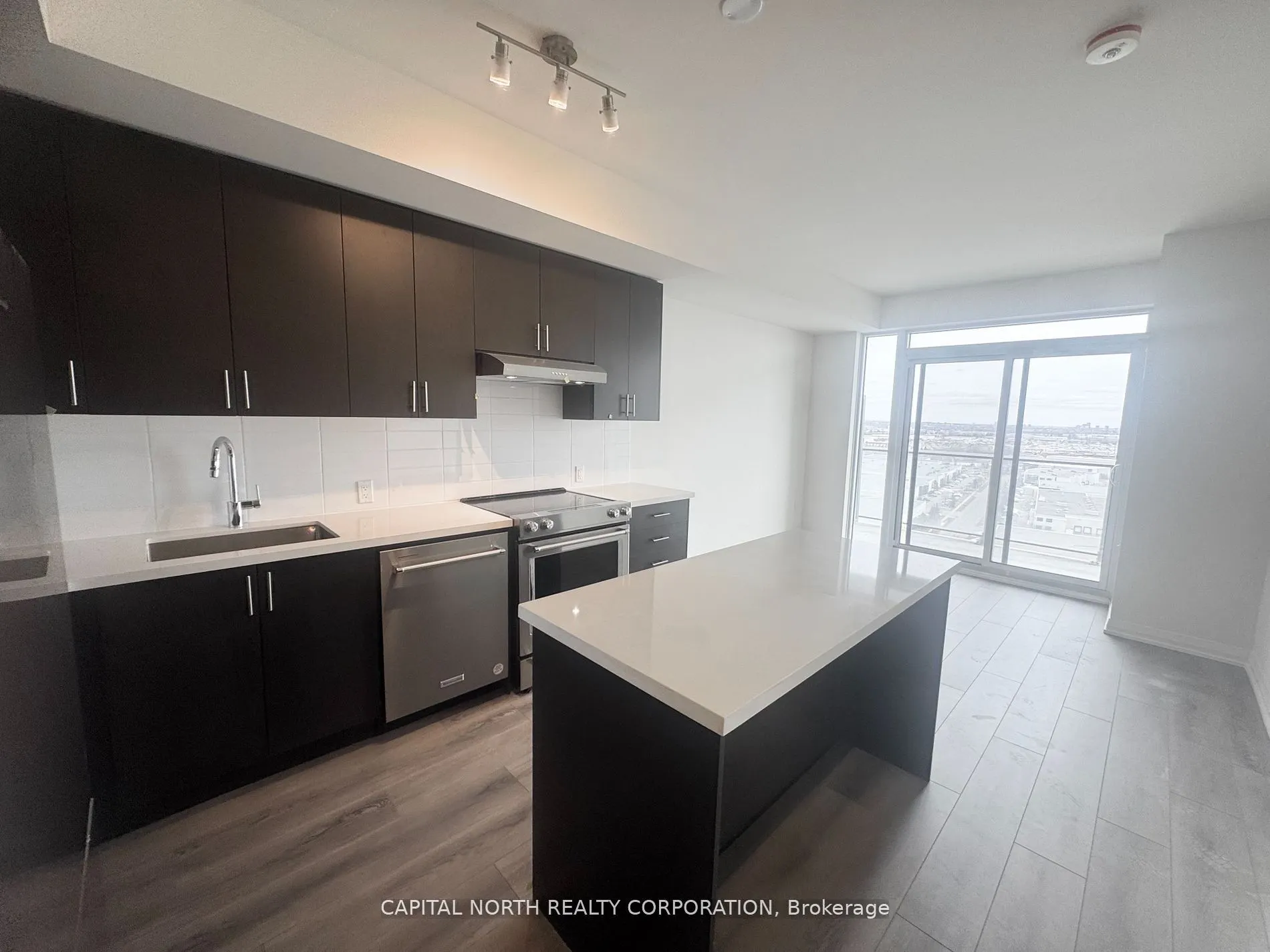 8960 Jane Street, #1707