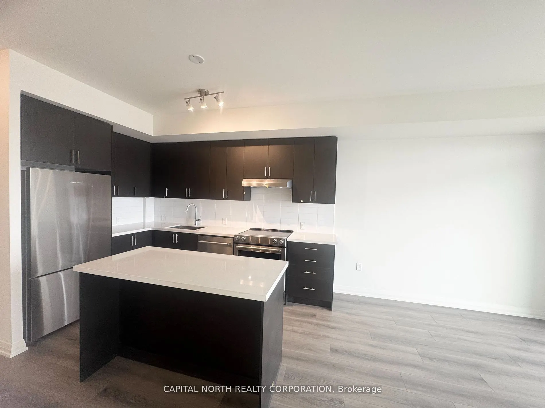 8960 Jane Street, #1707
