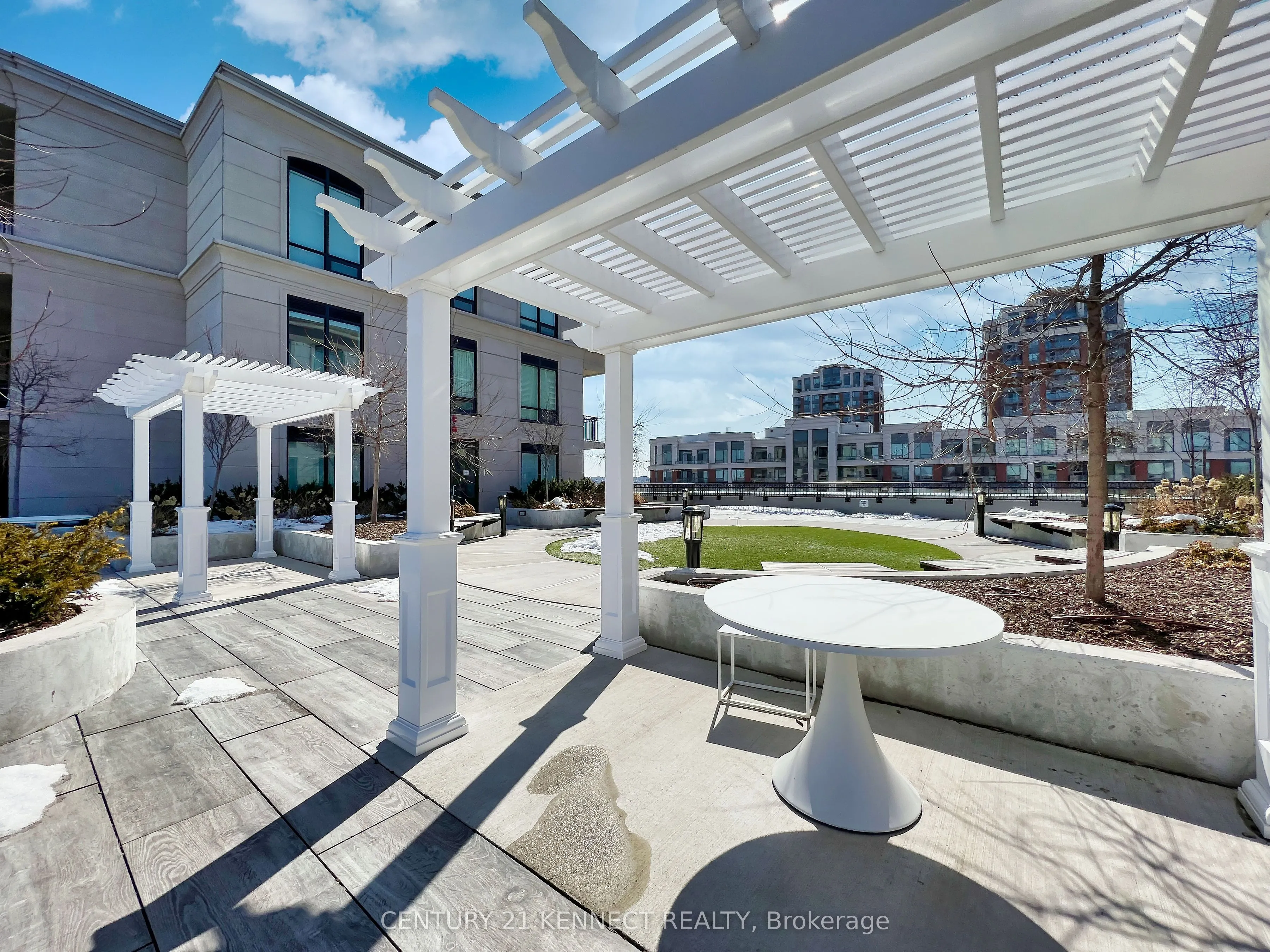 268 Buchanan Drive, #307W