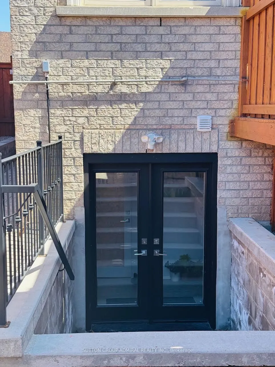 112 Thomas Cook Avenue, #Two