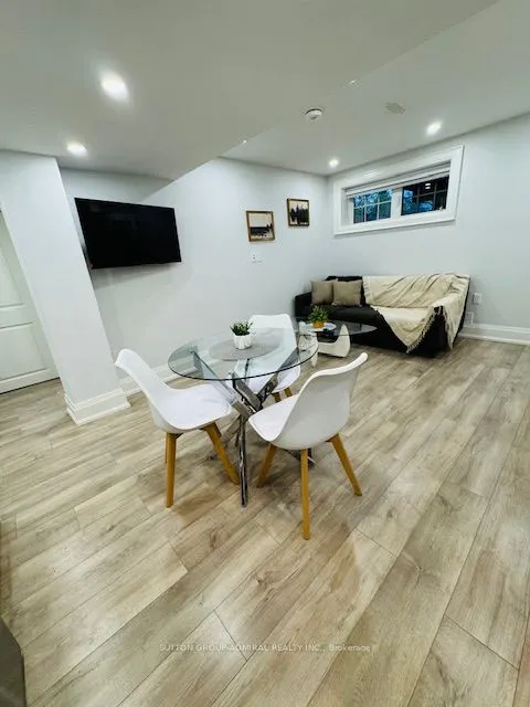 112 Thomas Cook Avenue, #Two