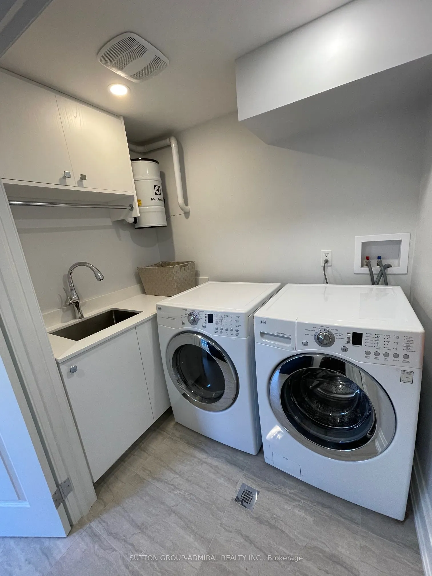 112 Thomas Cook Avenue, #Two