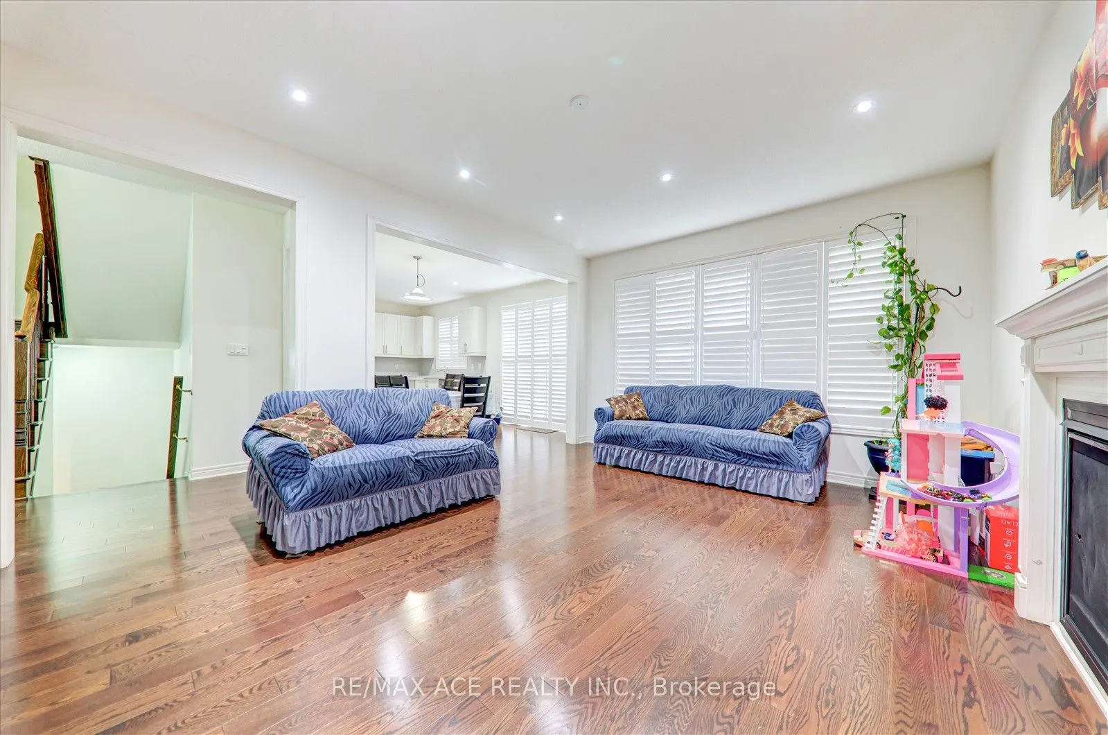 5 Turner Drive