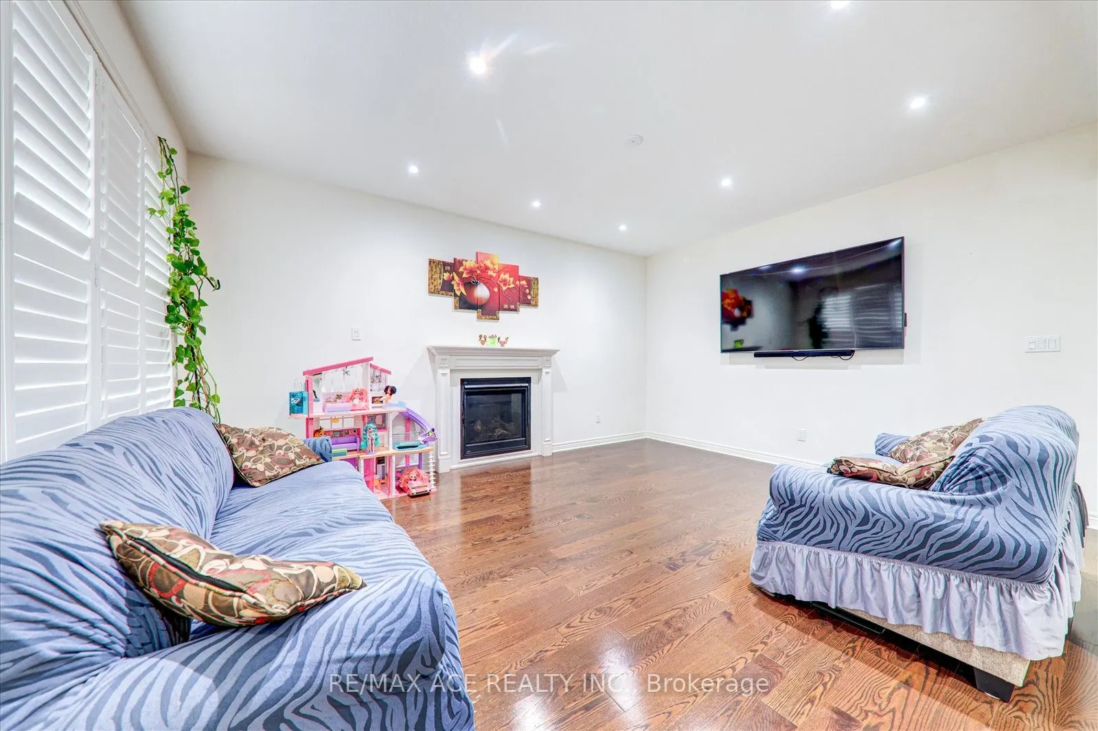 5 Turner Drive