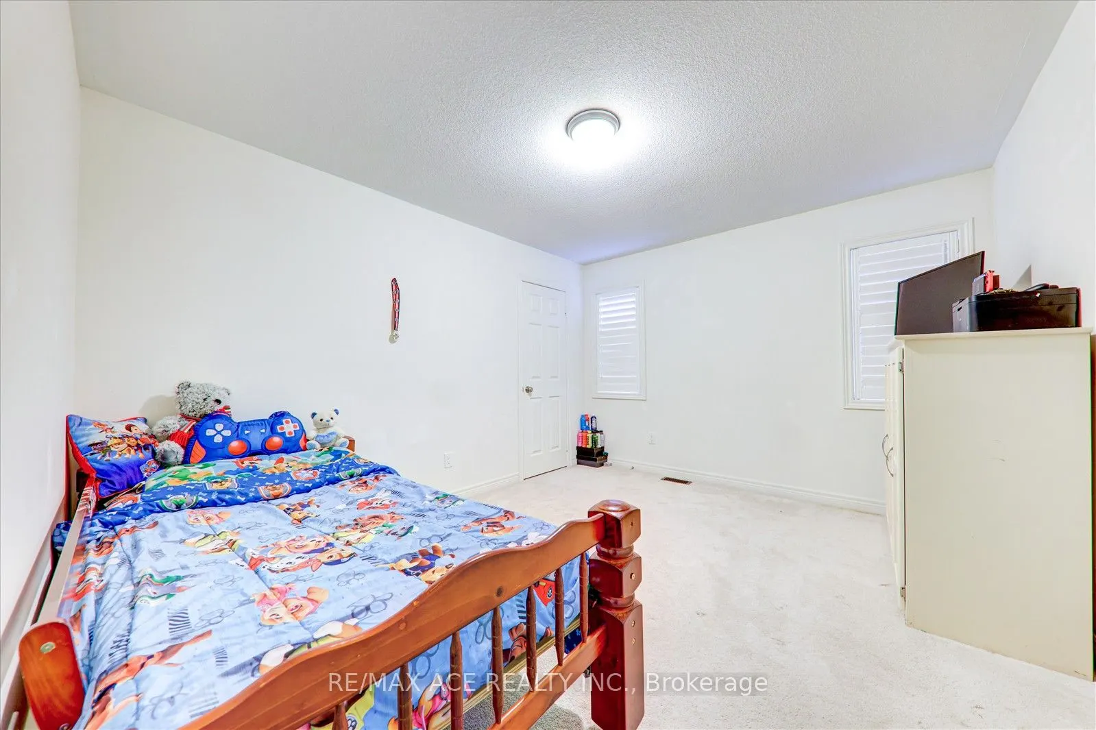 5 Turner Drive