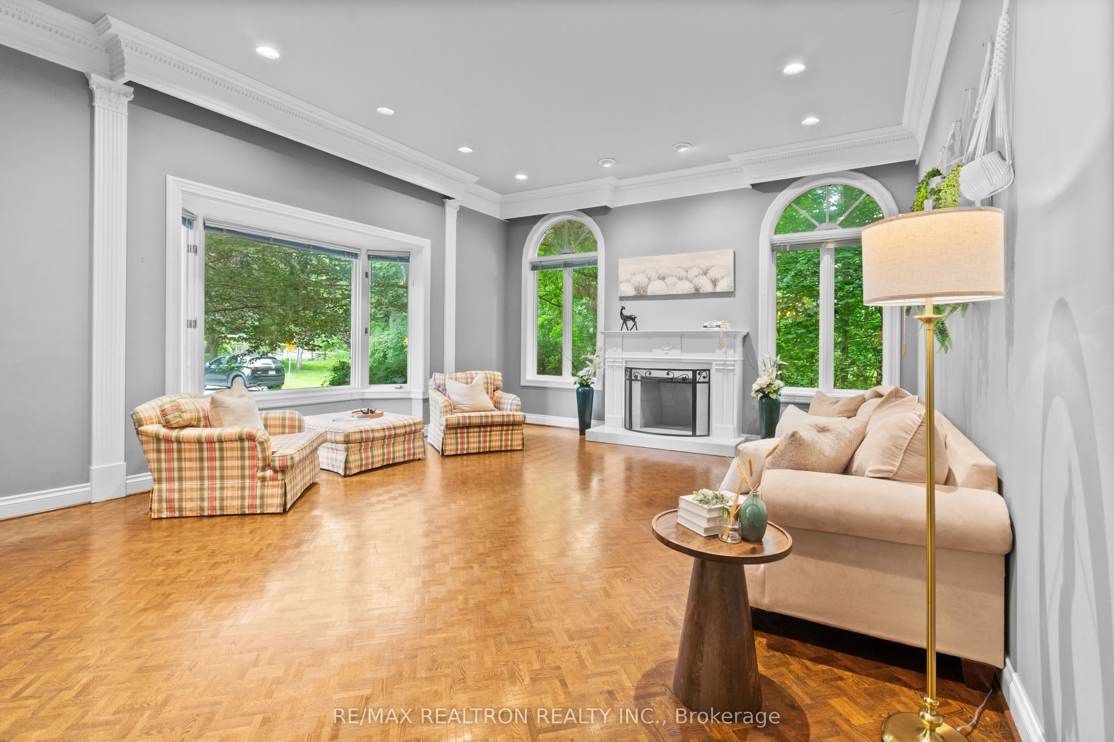 12 Moodie Drive