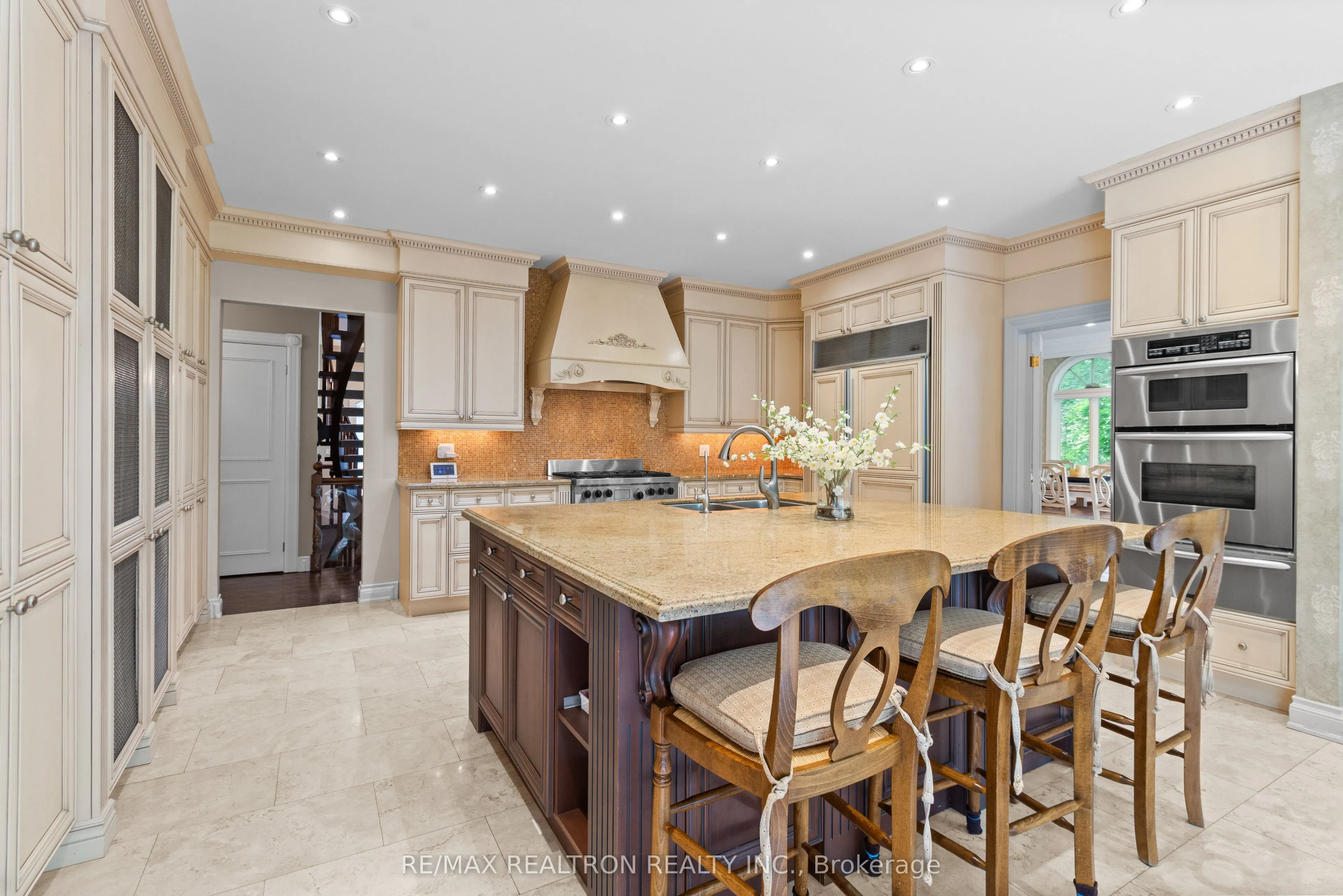 12 Moodie Drive