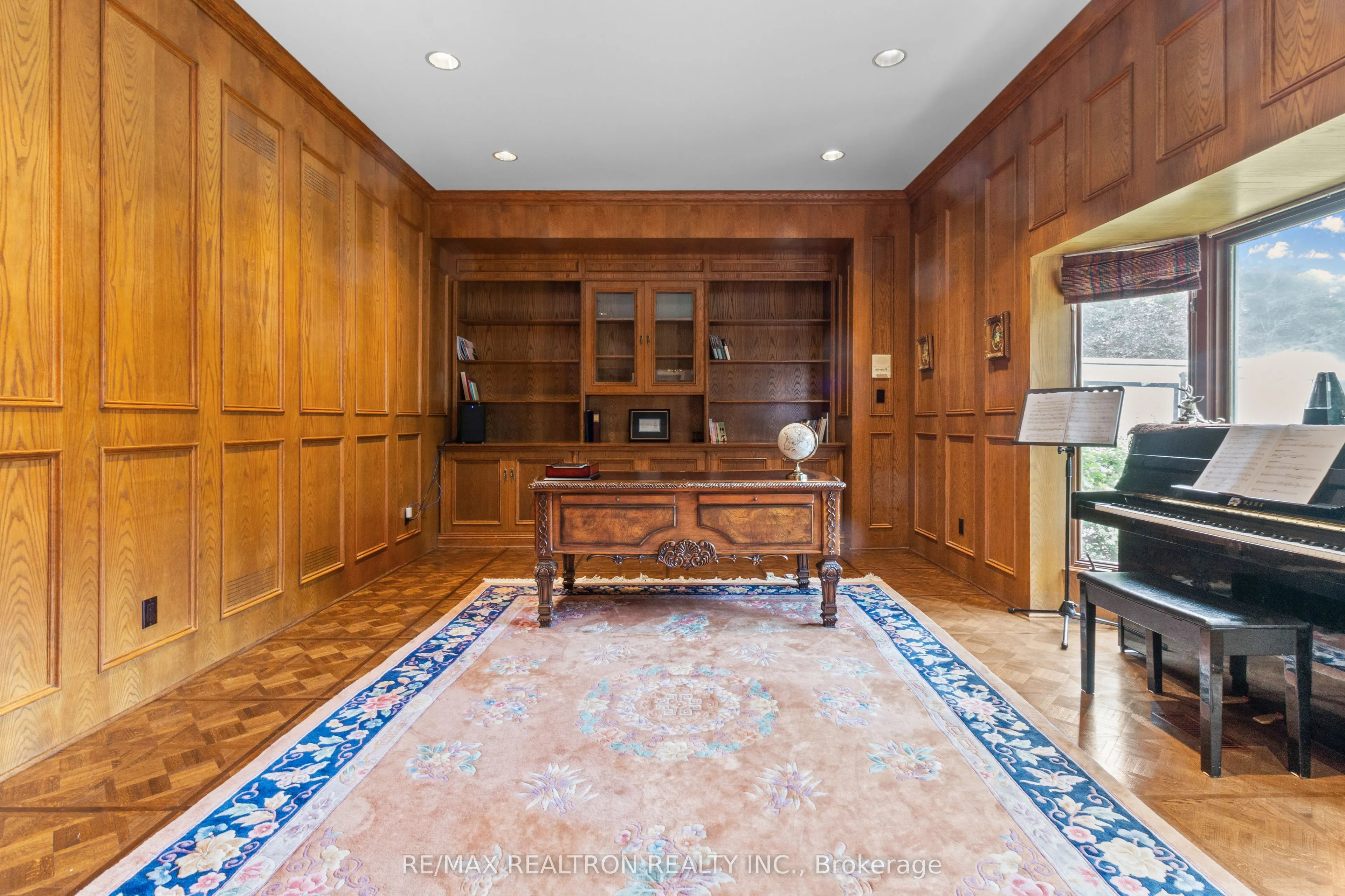 12 Moodie Drive