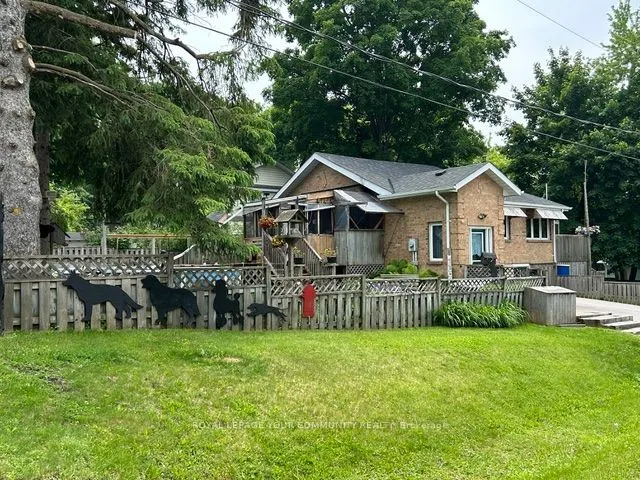 41 Pineway Avenue