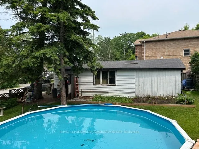 41 Pineway Avenue