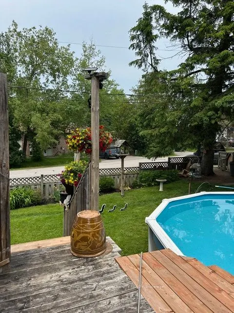 41 Pineway Avenue