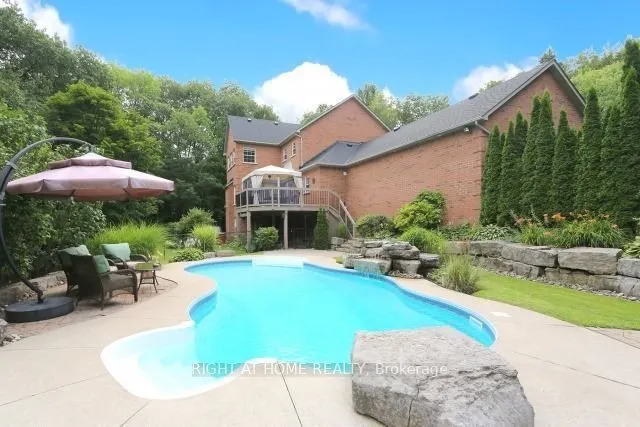 2 Oakview Place
