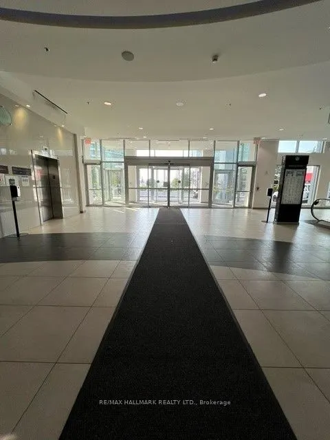 7181 Yonge Street, #181