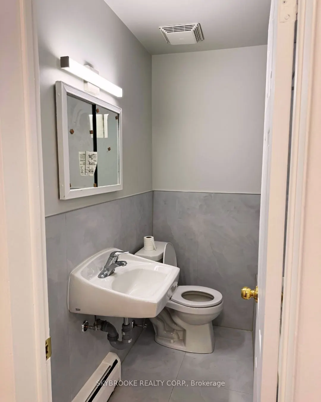 5906 King Road, #1A