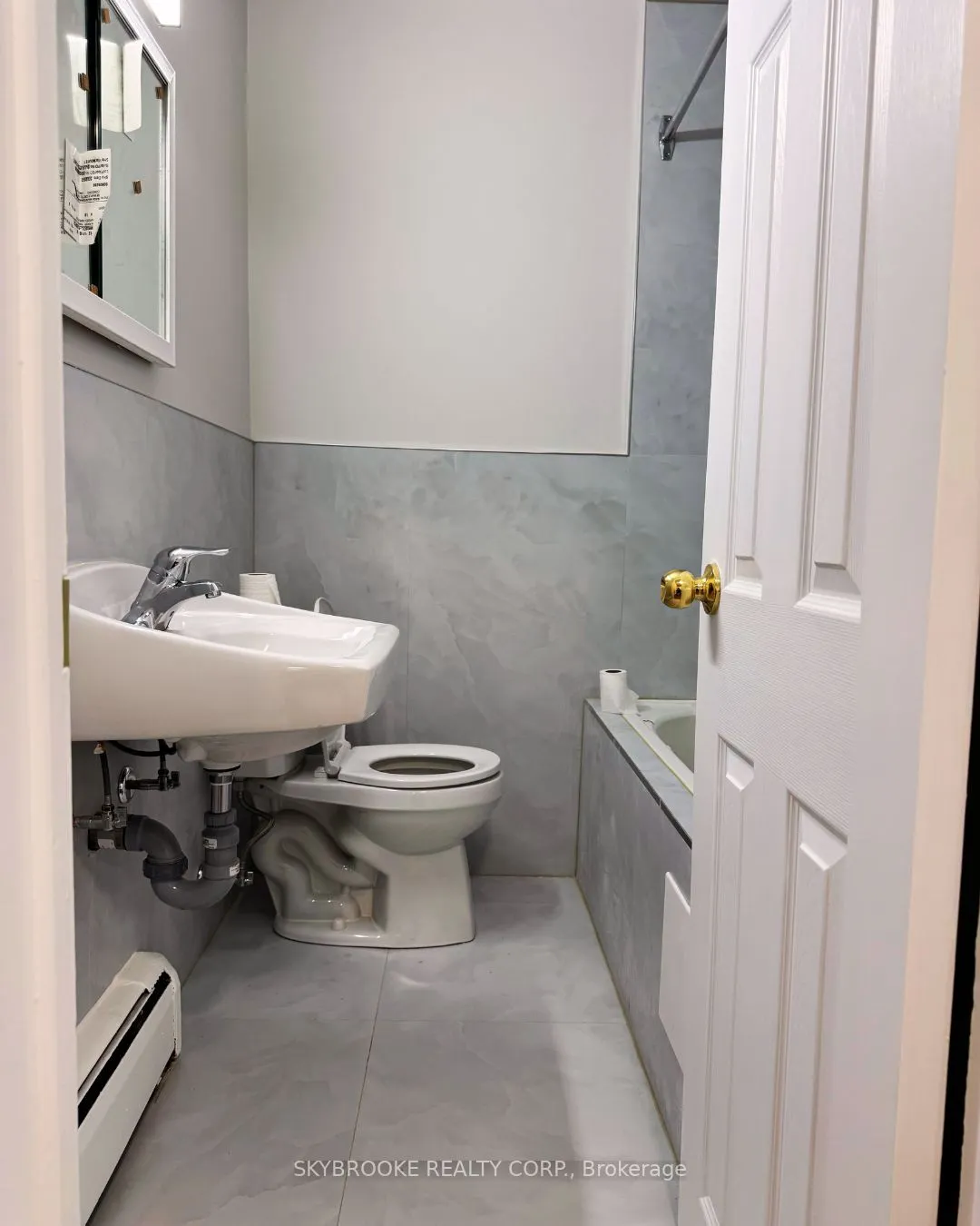 5906 King Road, #1A