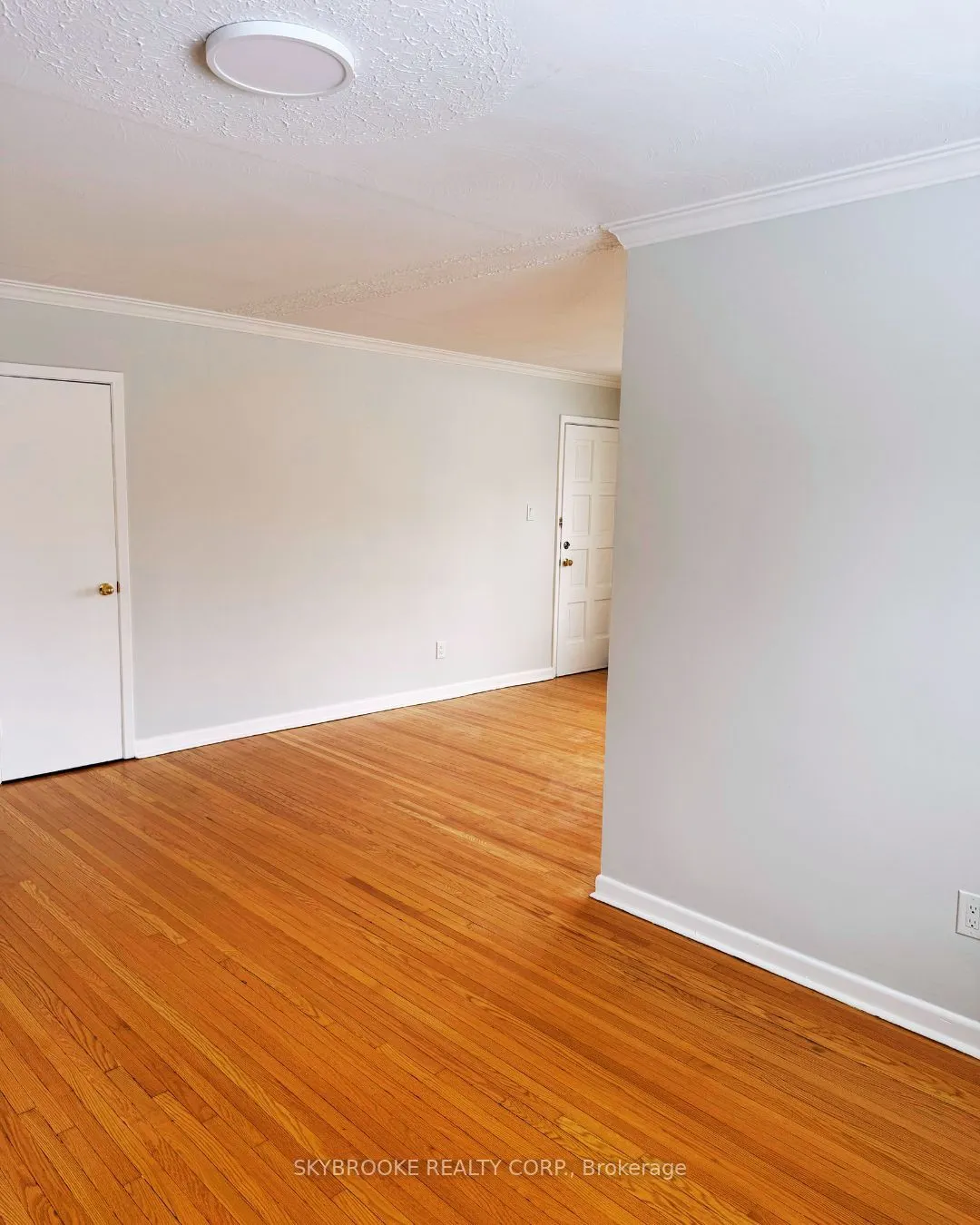 5906 King Road, #1A