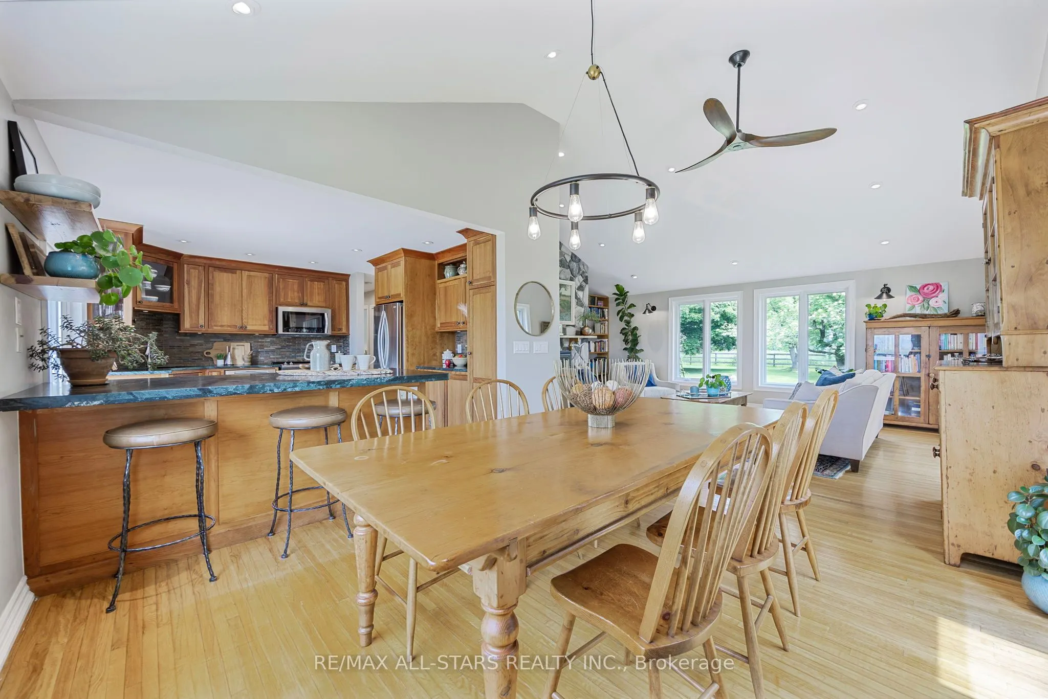 10240 4 Concession
