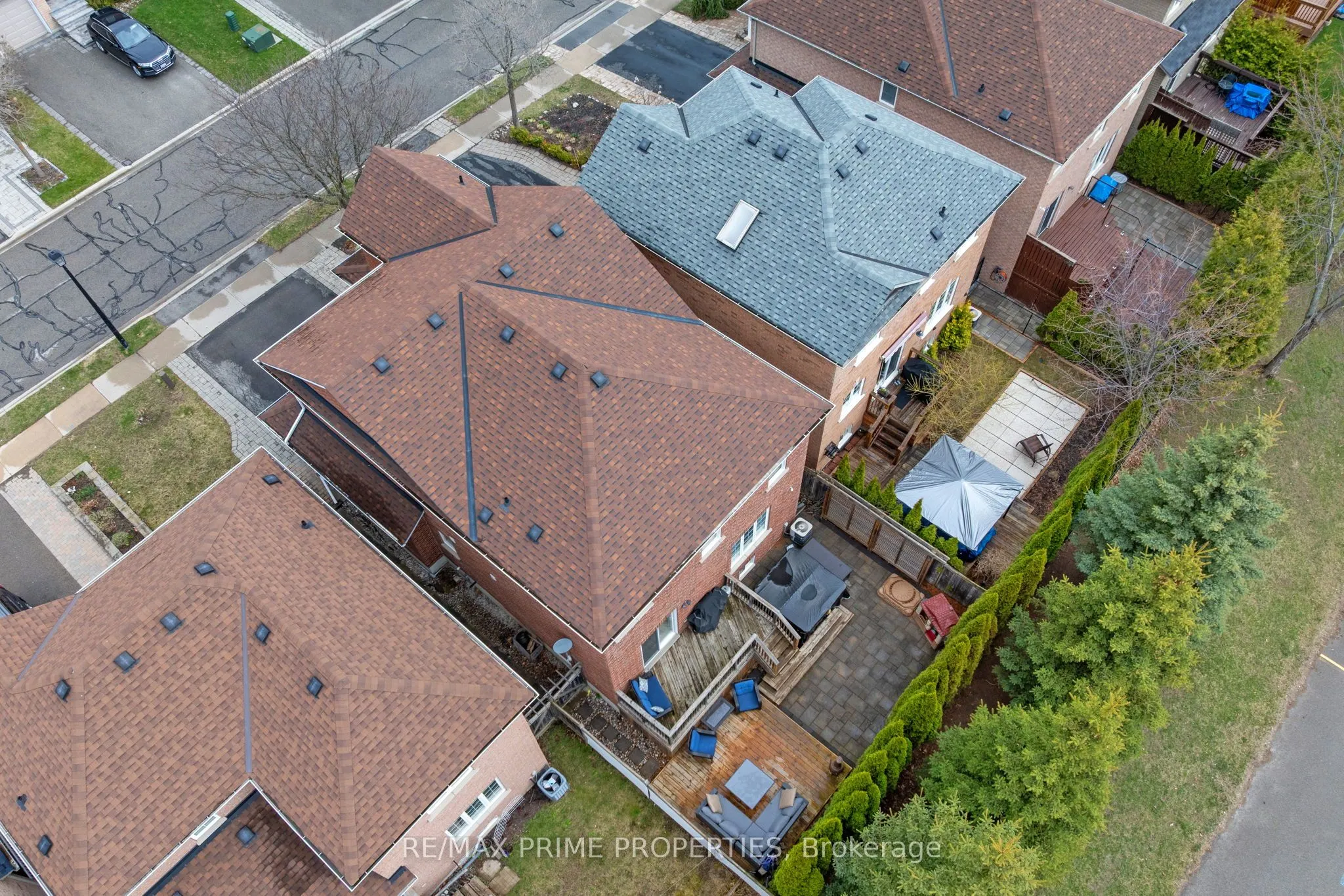 648 Society Crescent