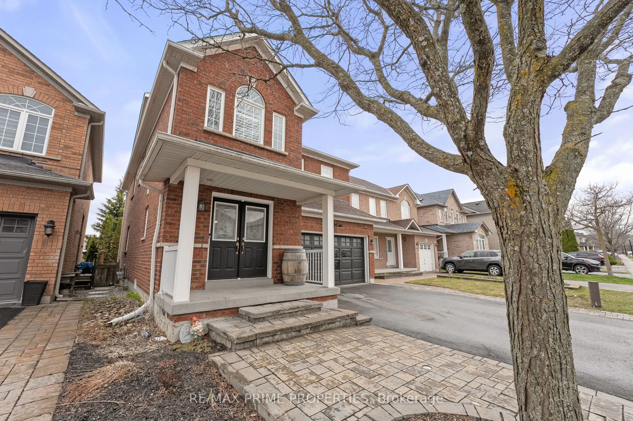 648 Society Crescent