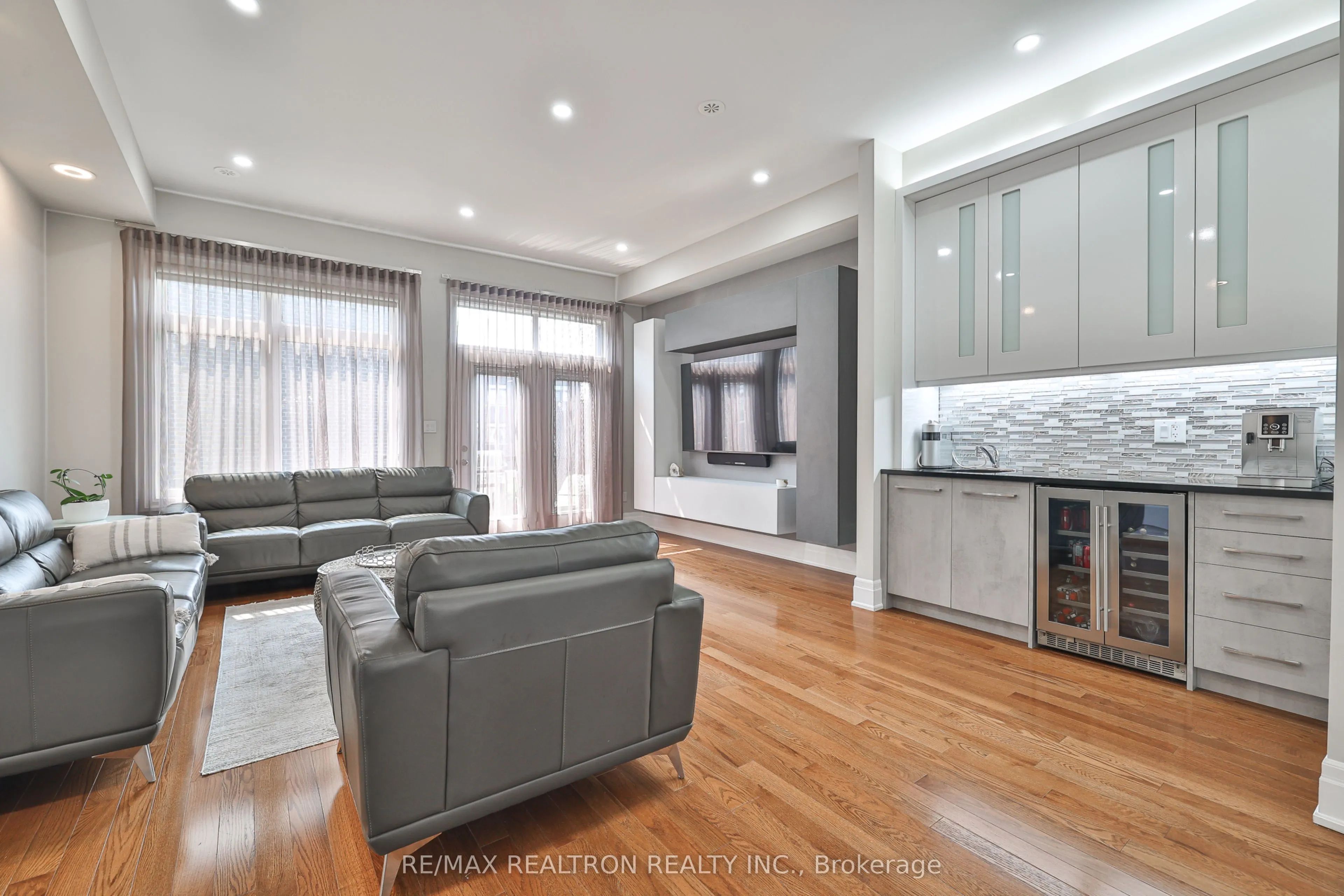123 Golden Trail