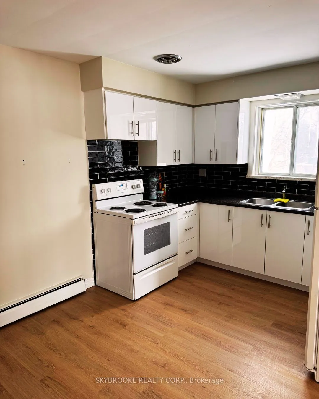 5906 King Road, #1B