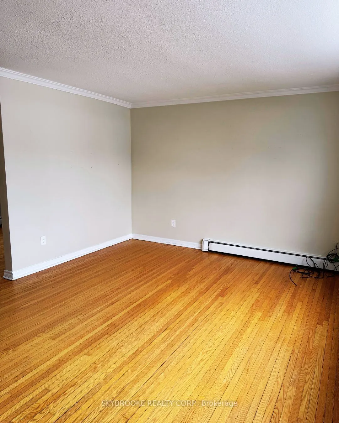 5906 King Road, #1B