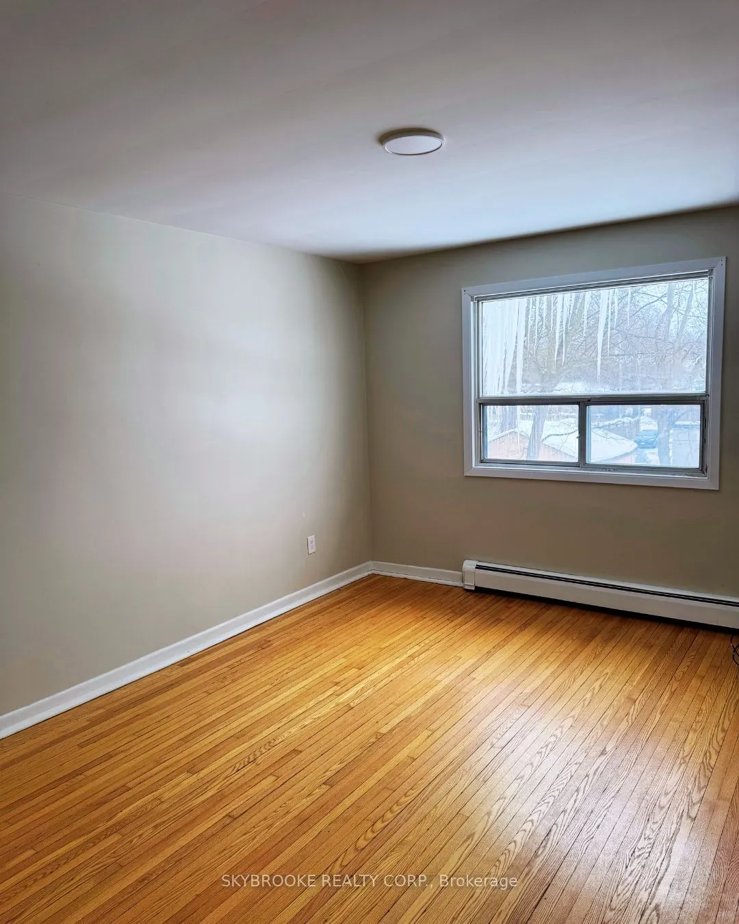 5906 King Road, #1B
