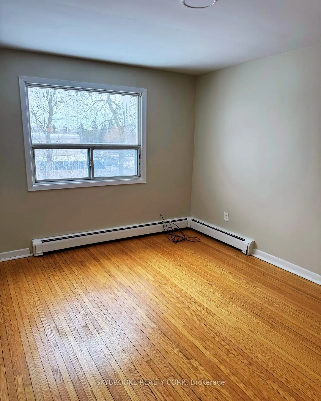 5906 King Road, #1B