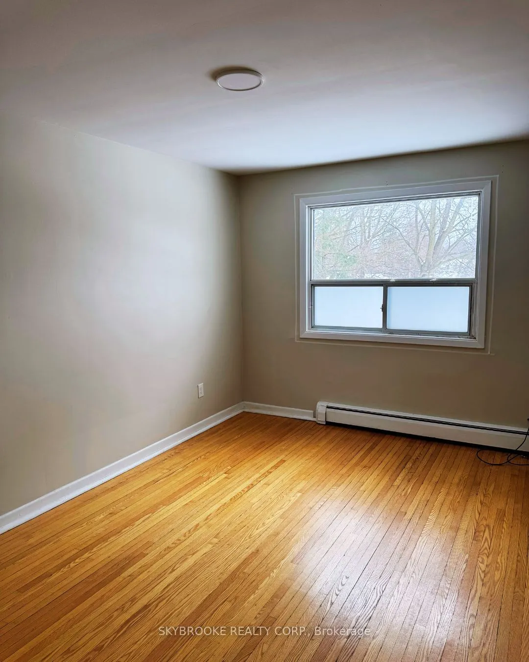 5906 King Road, #1B