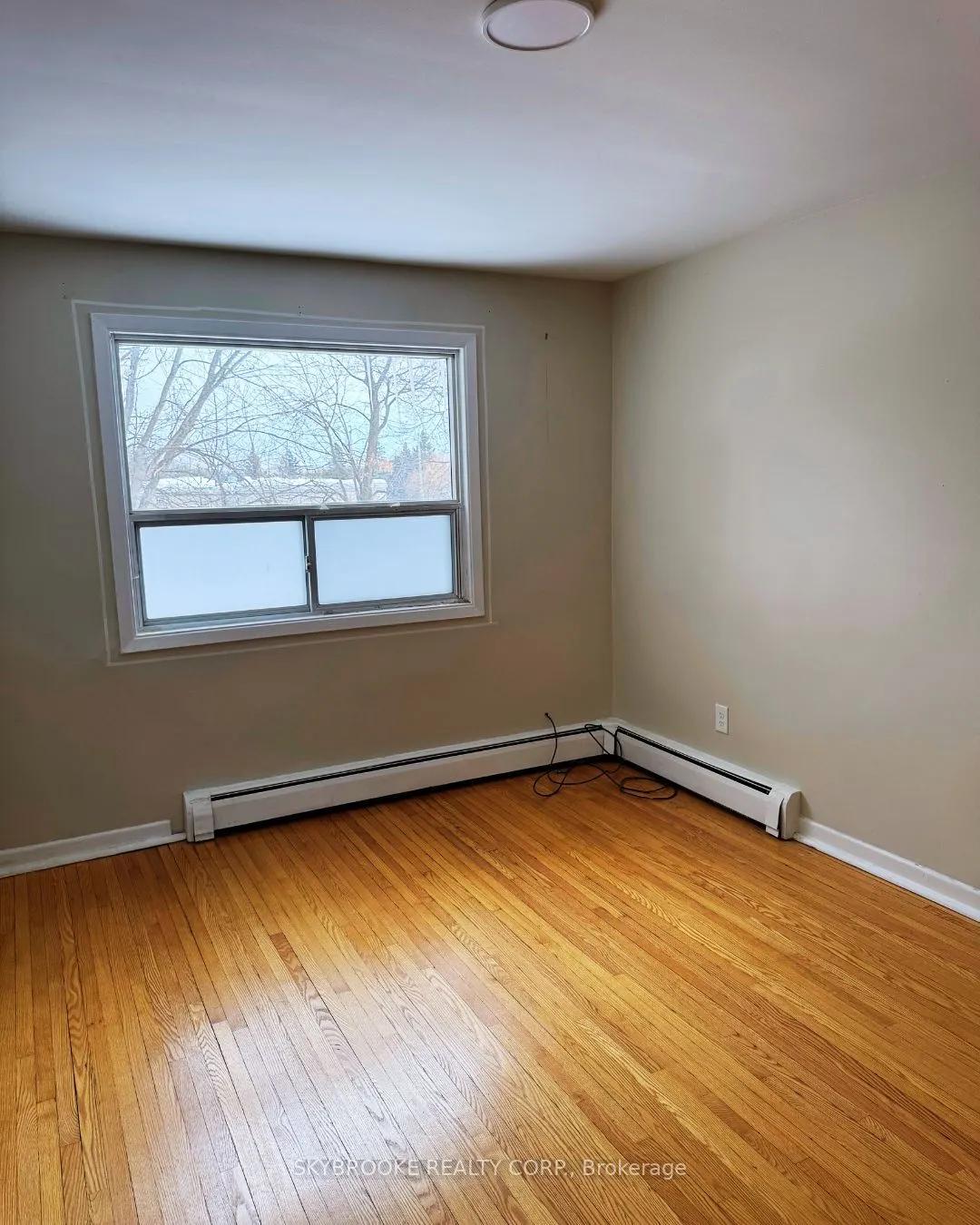 5906 King Road, #1B