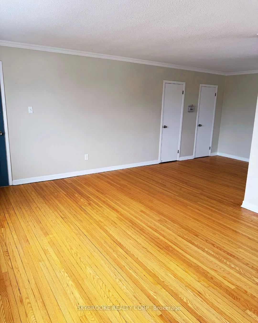 5906 King Road, #1B