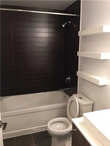 9205 Yonge Street, #602