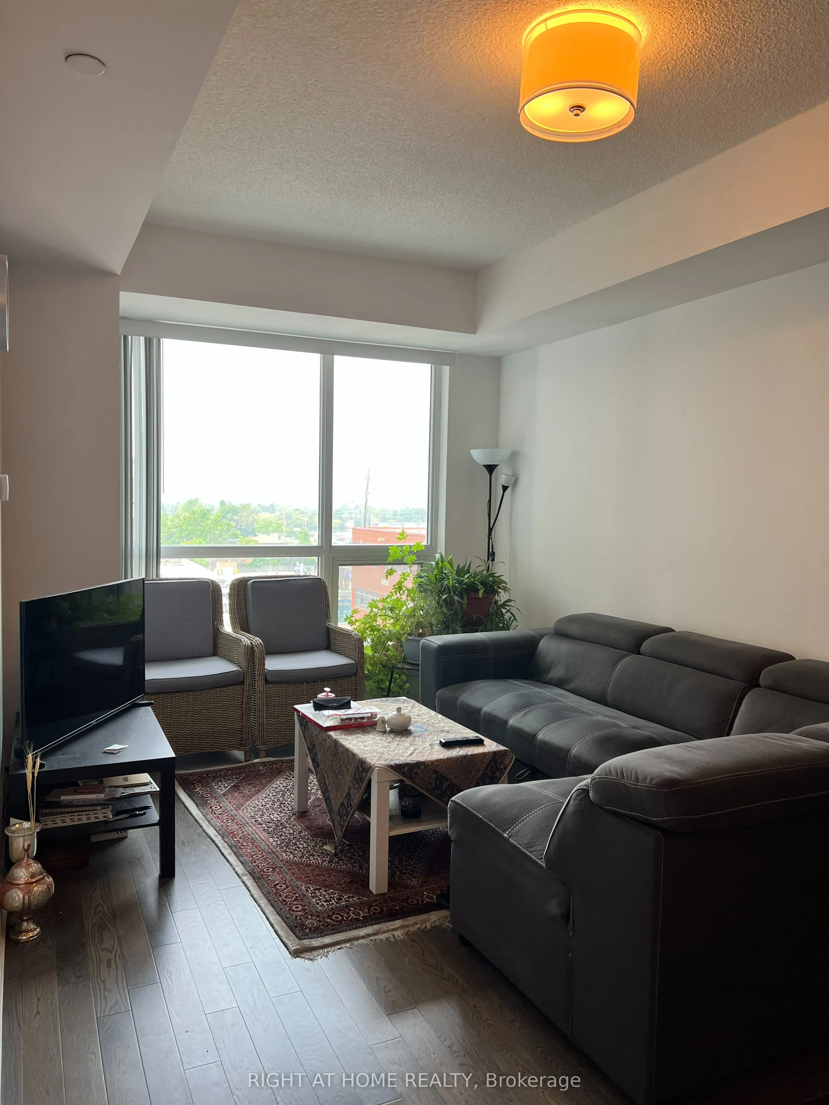 9205 Yonge Street, #602