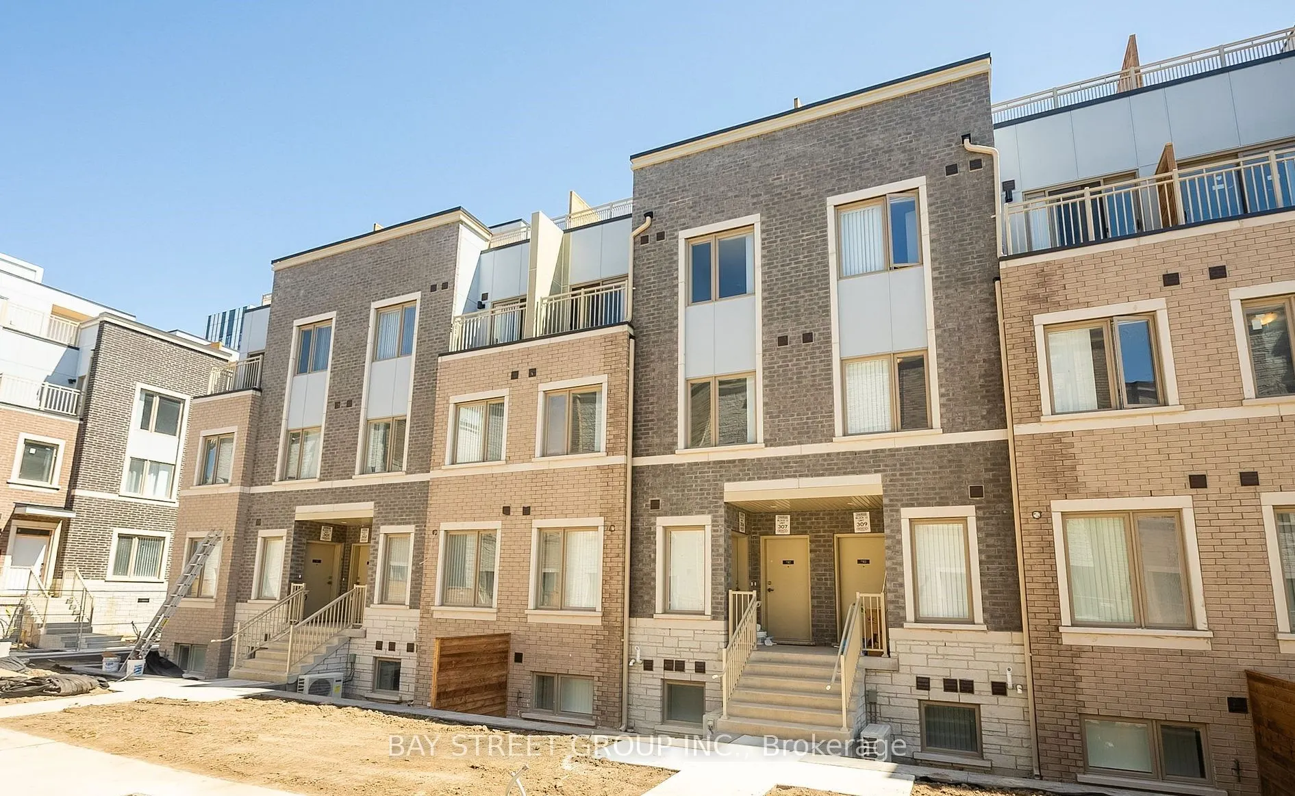 151 Honey Crisp Crescent, #TH166