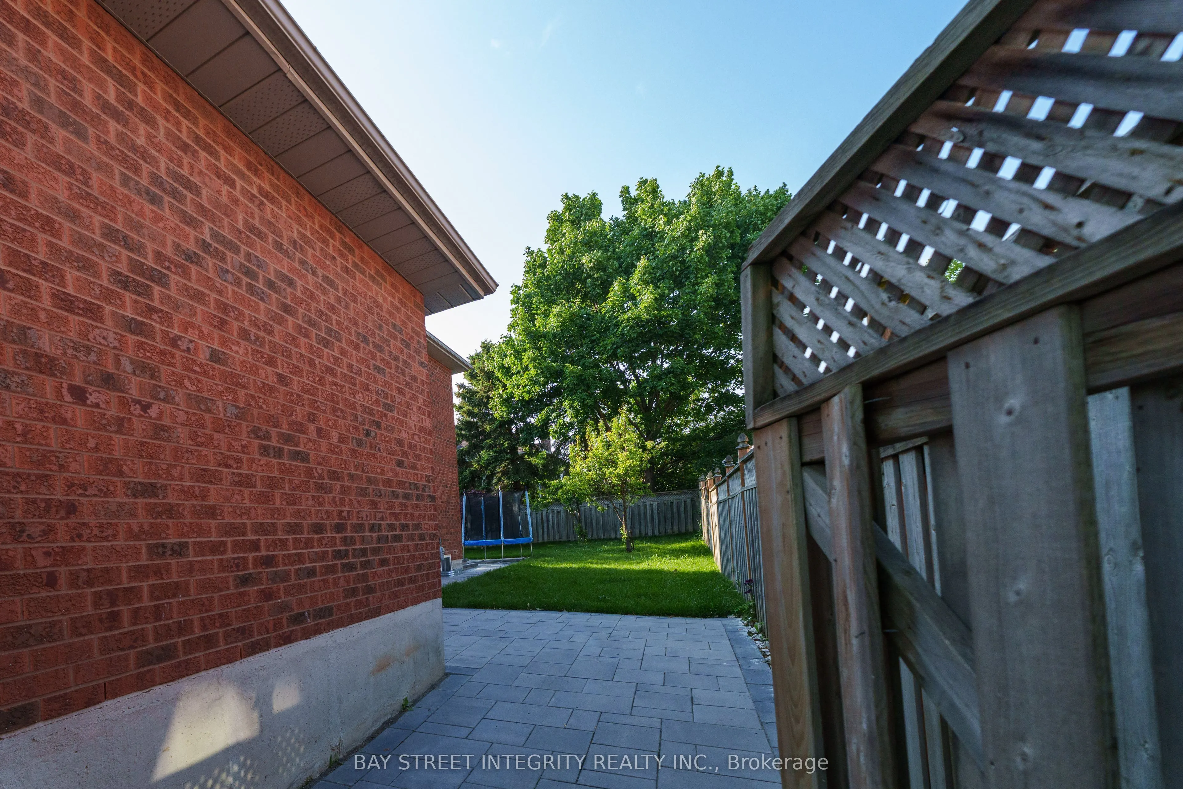 2247 Rodick Road