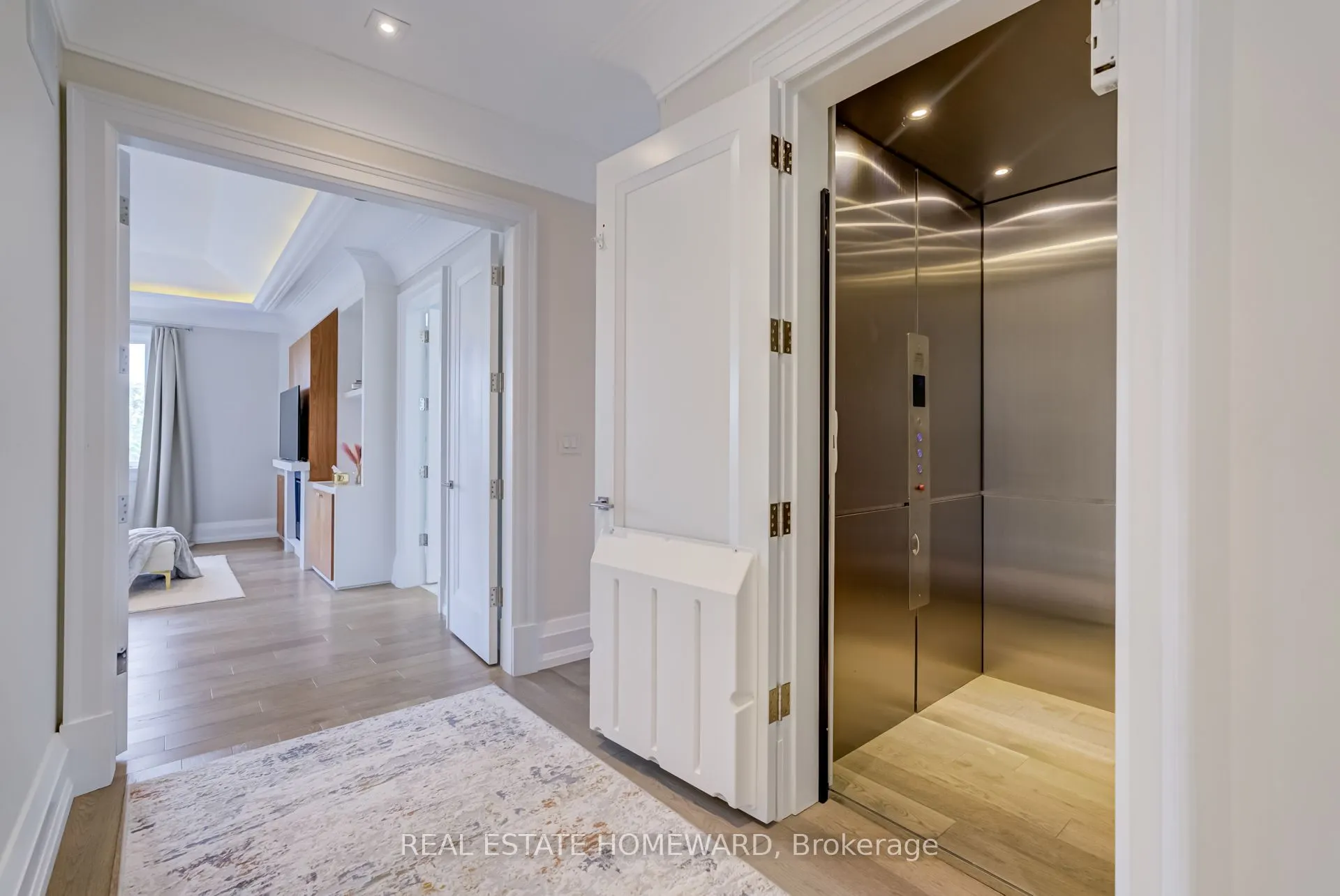 6 Mackay Drive