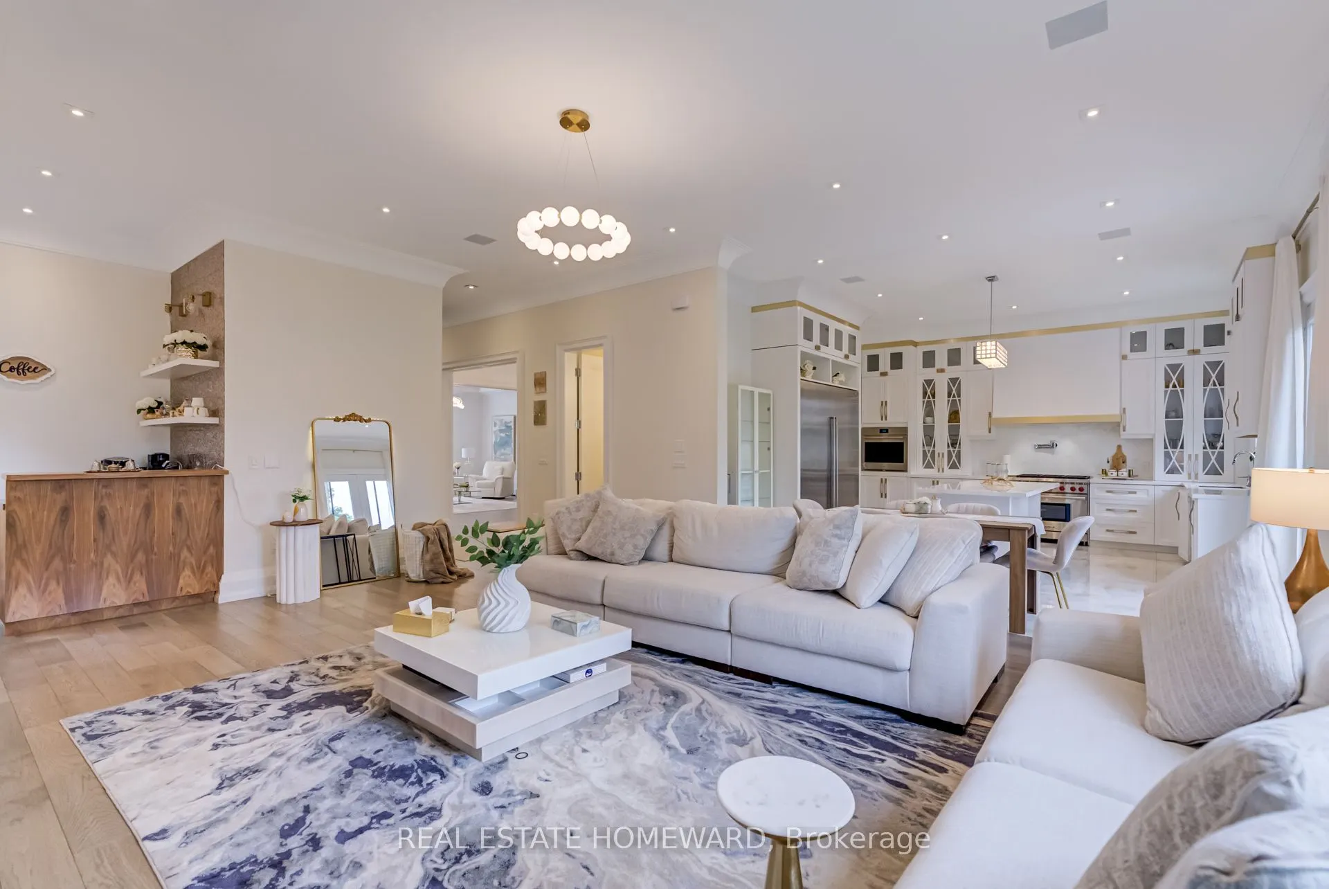 6 Mackay Drive