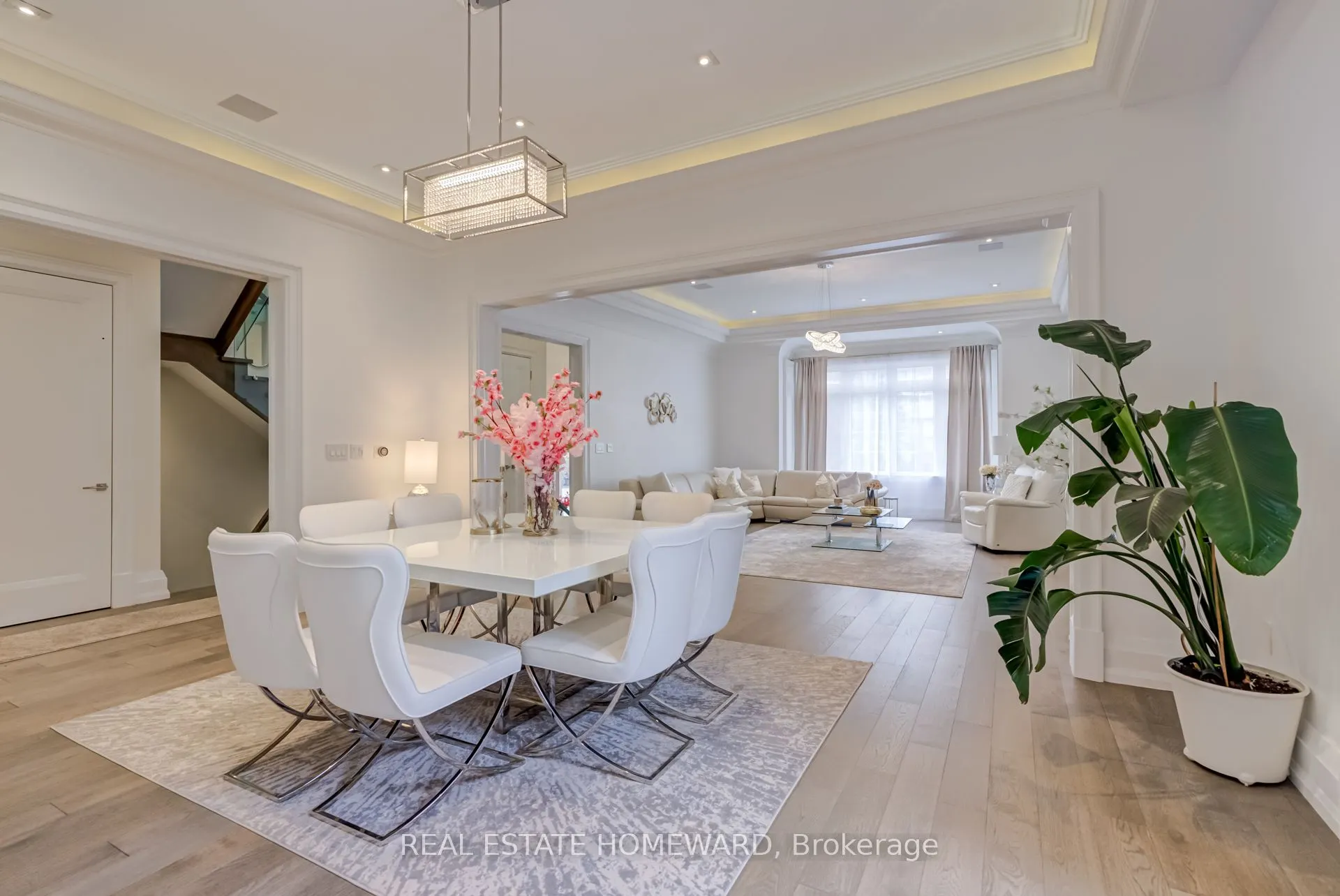 6 Mackay Drive