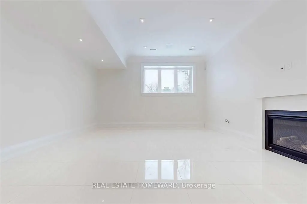 6 Mackay Drive