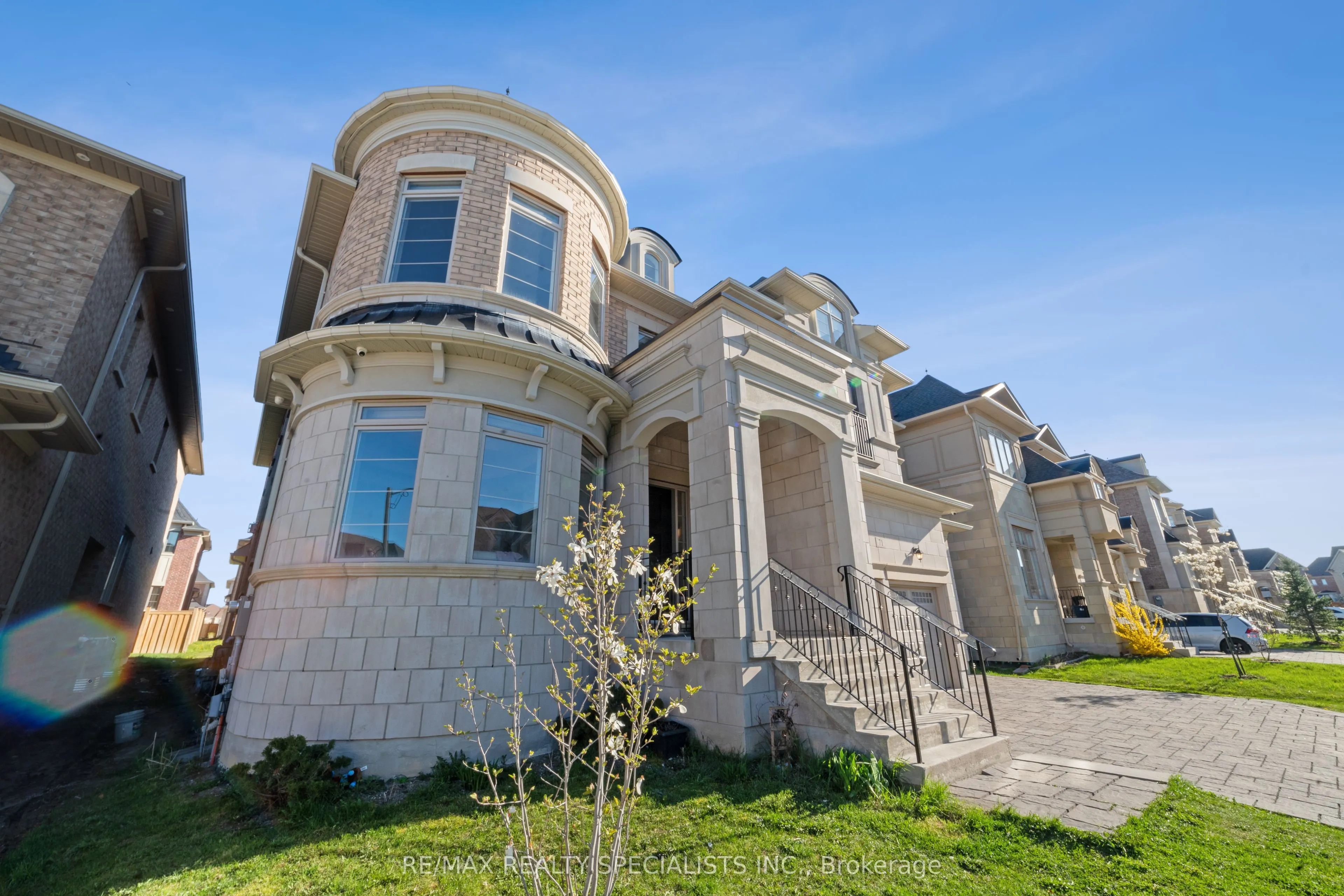 71 Nave Street