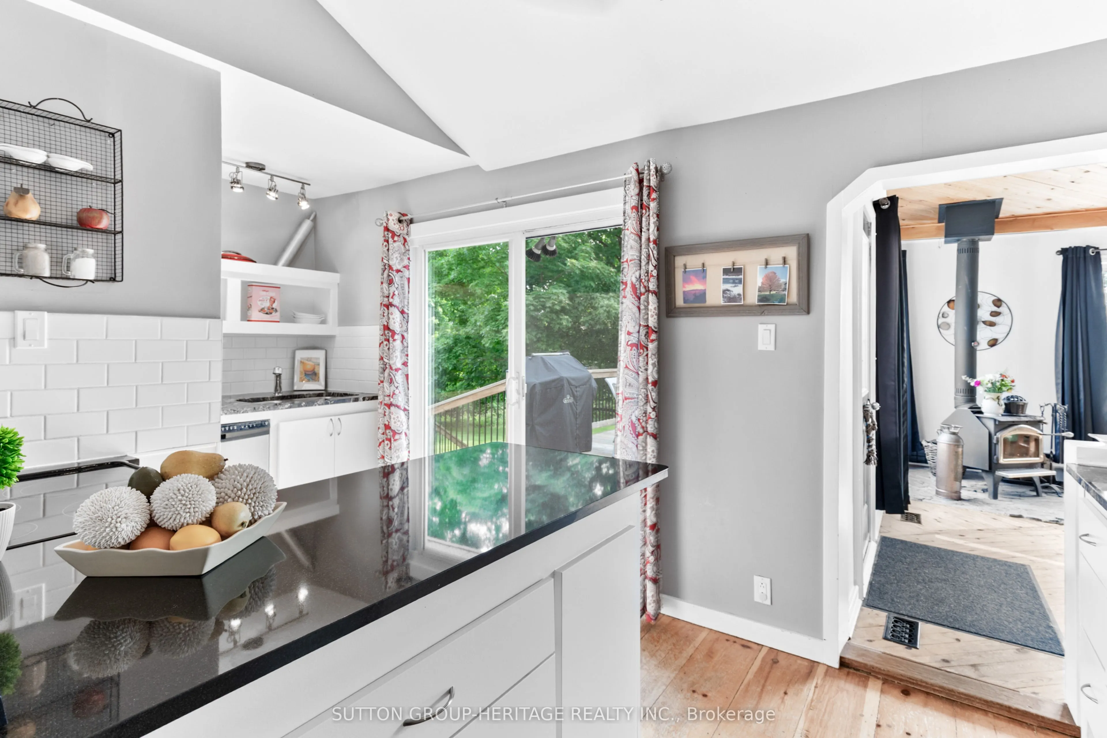 11900 Uxb/Brock Townline W