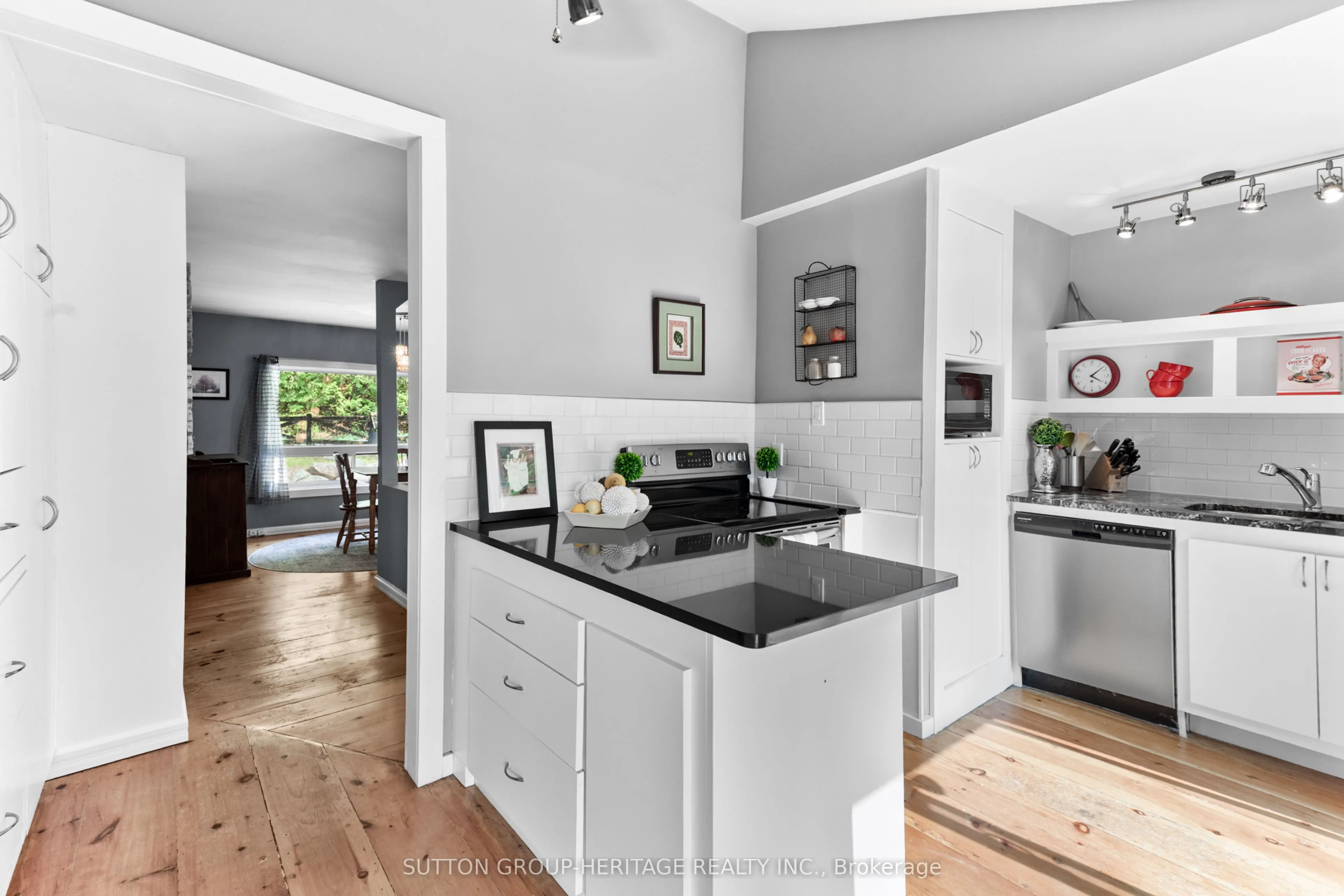 11900 Uxb/Brock Townline W
