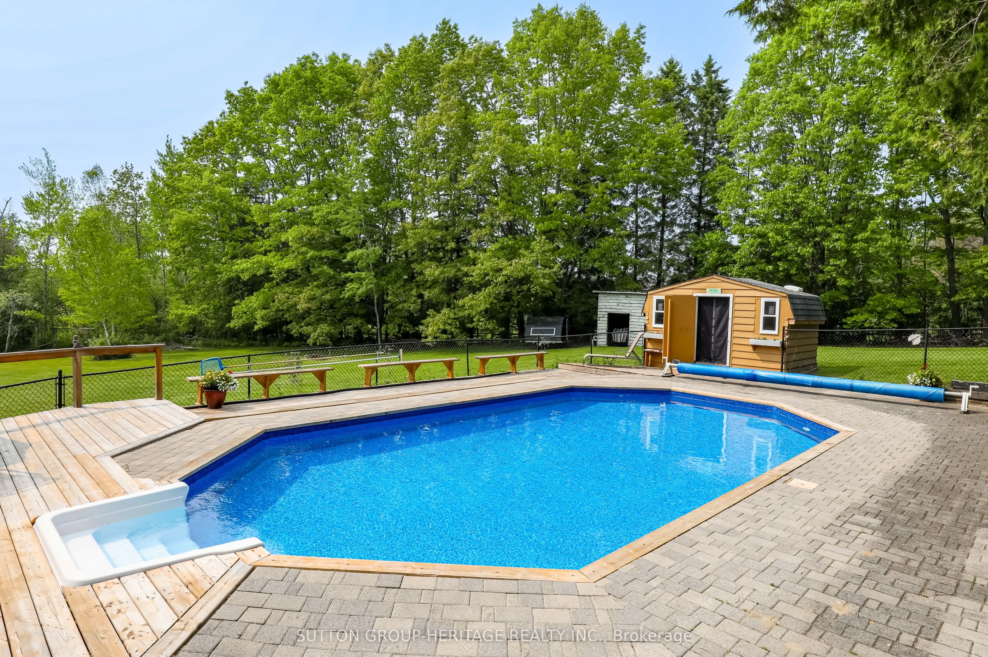 11900 Uxb/Brock Townline W