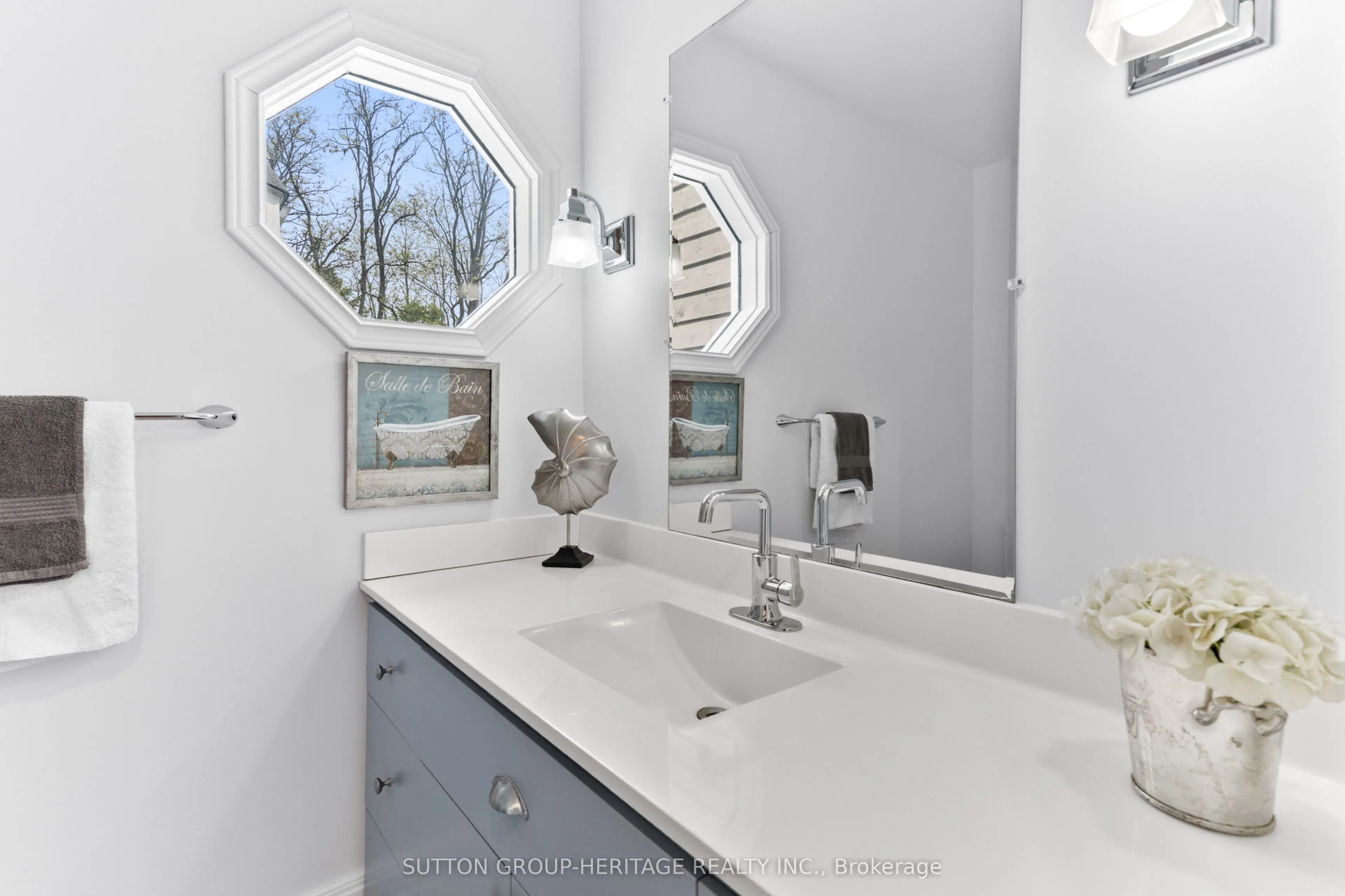 11900 Uxb/Brock Townline W