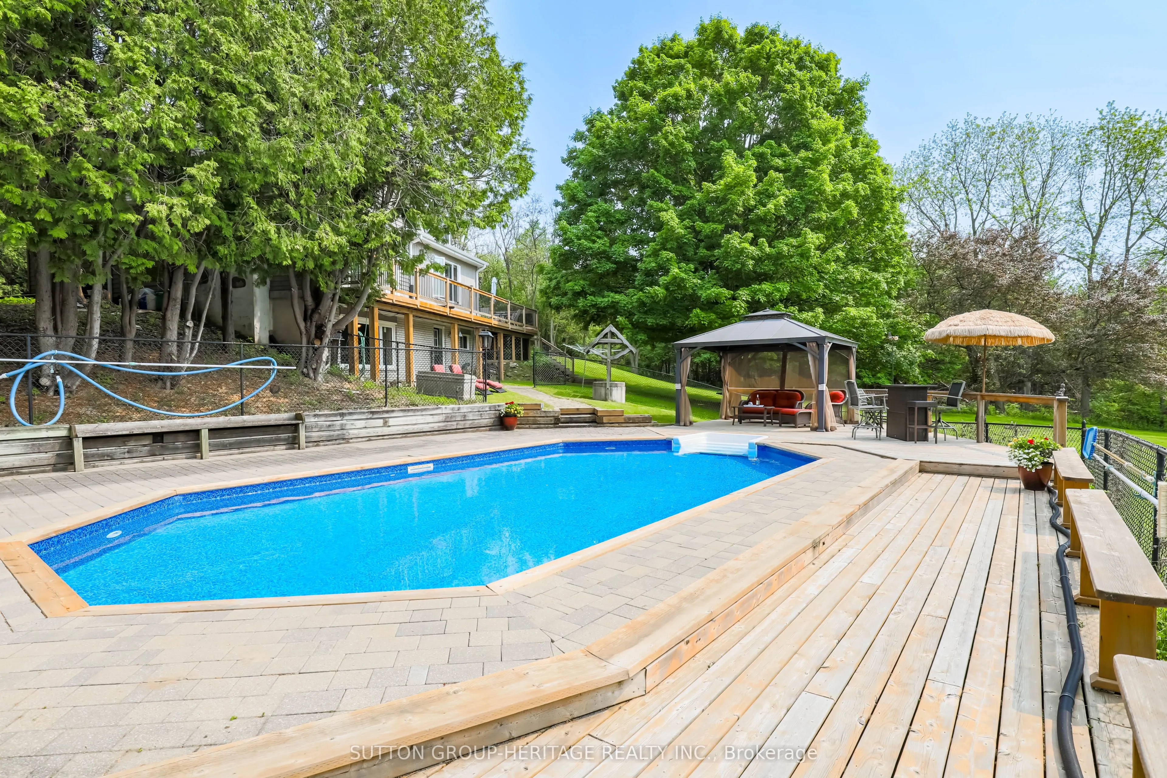 11900 Uxb/Brock Townline W
